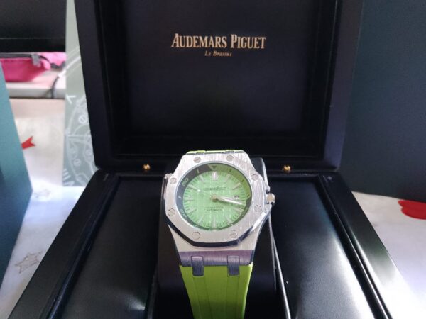 Audemars Piguet Royal Oak Offshore Diver - Imagen 7